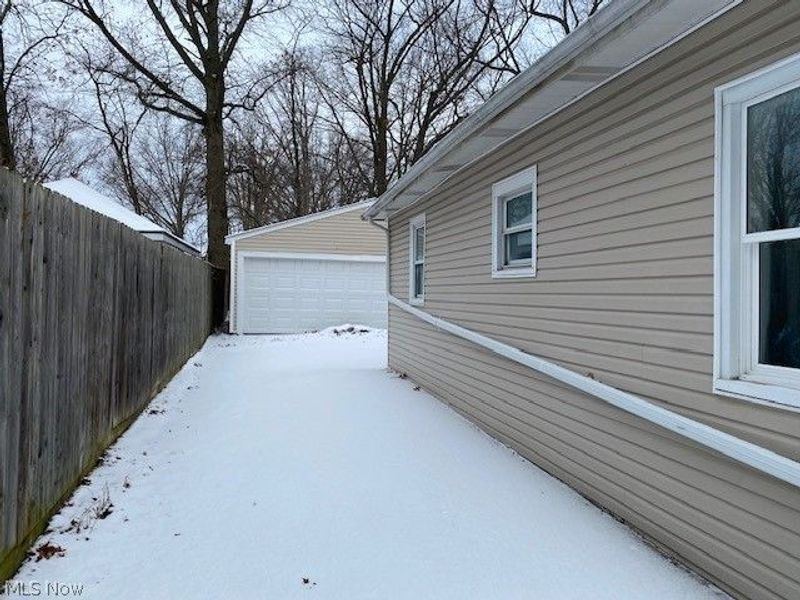 3442 Albany Avenue, Lorain, OH 44055 Photo 3