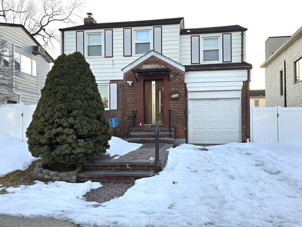 80-06 209th Street, Hollis Hills, NY 11427