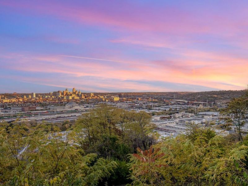 2680 Lehman Road, Unit C102, Cincinnati, OH 45204 Photo 17