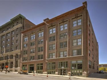 700 Broadway Street, Unit 401, Kansas City, MO 64105