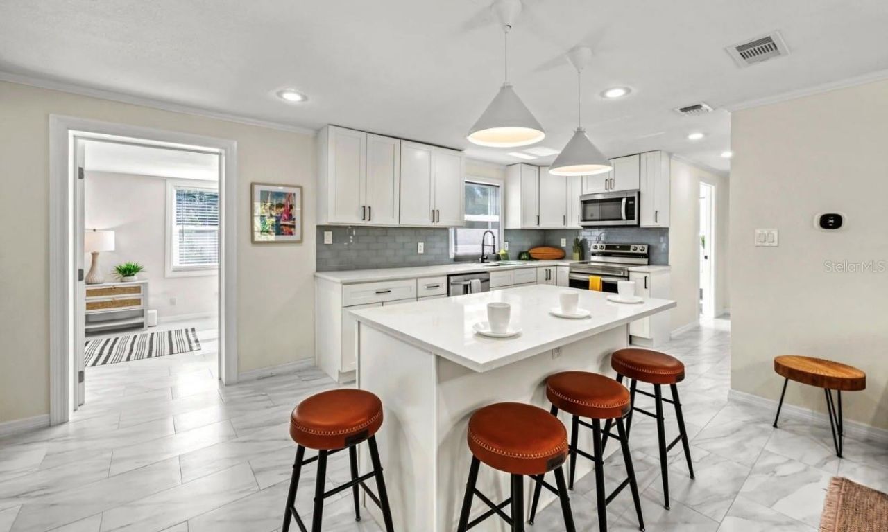 578 - 580 Companion Way, Longboat Key, FL 34228 Photo