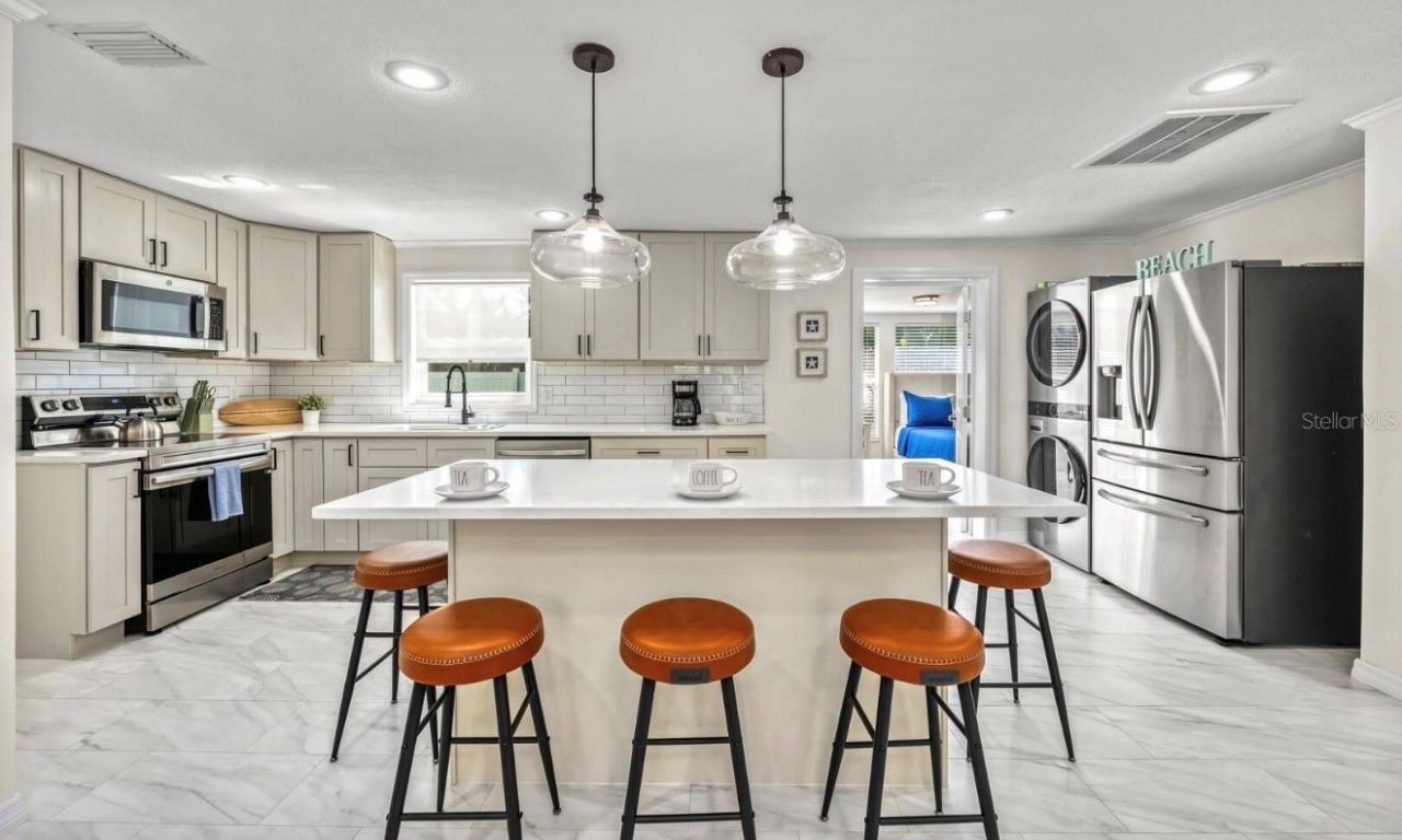 578 - 580 Companion Way, Longboat Key, FL 34228 Photo