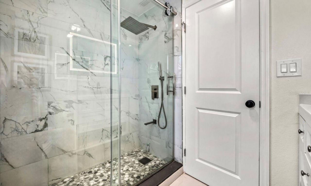 578 - 580 Companion Way, Longboat Key, FL 34228 Photo