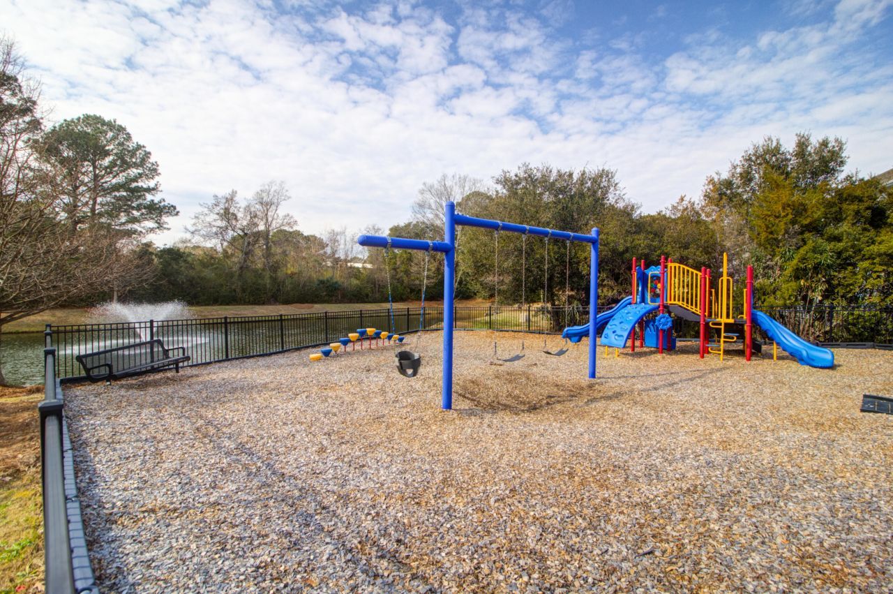 433 Turnstone Street Photo 26