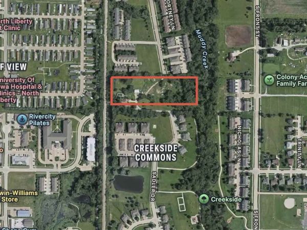 1195 Sadler Dr, North Liberty, IA 52317