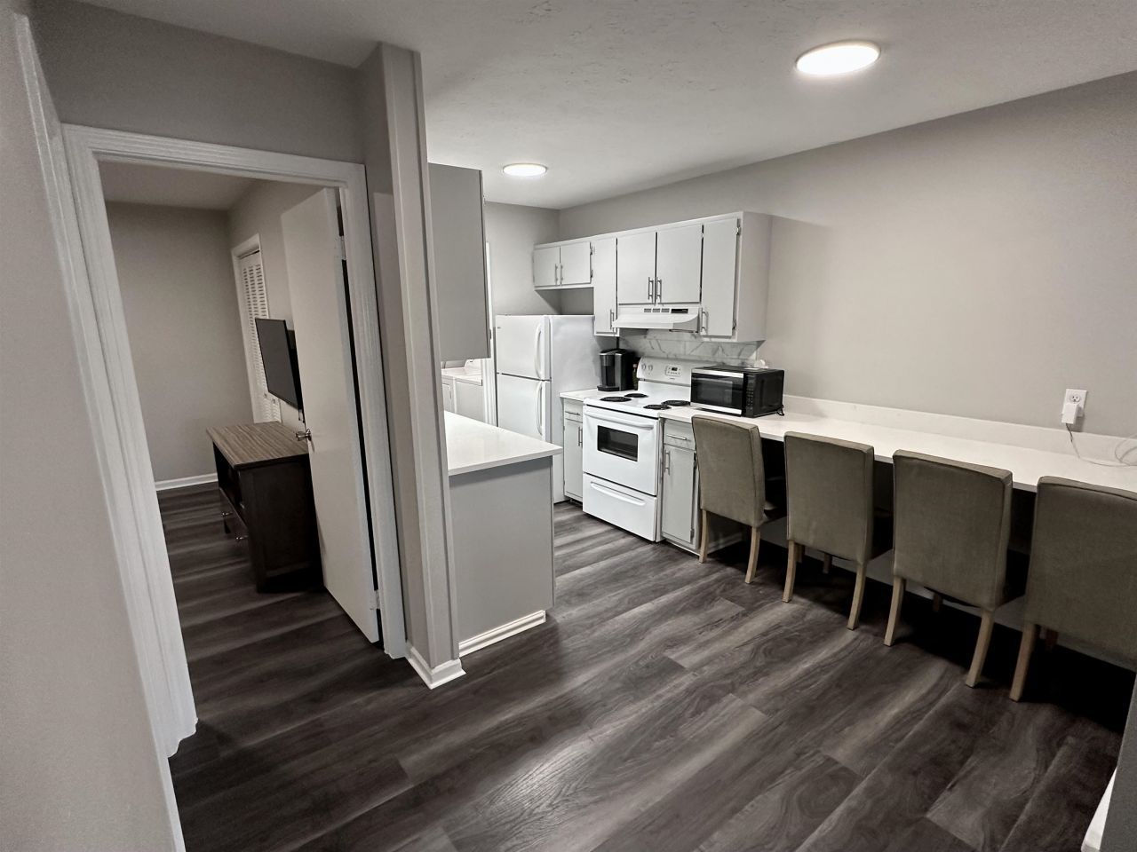 801 Burcale Rd.  Photo 5