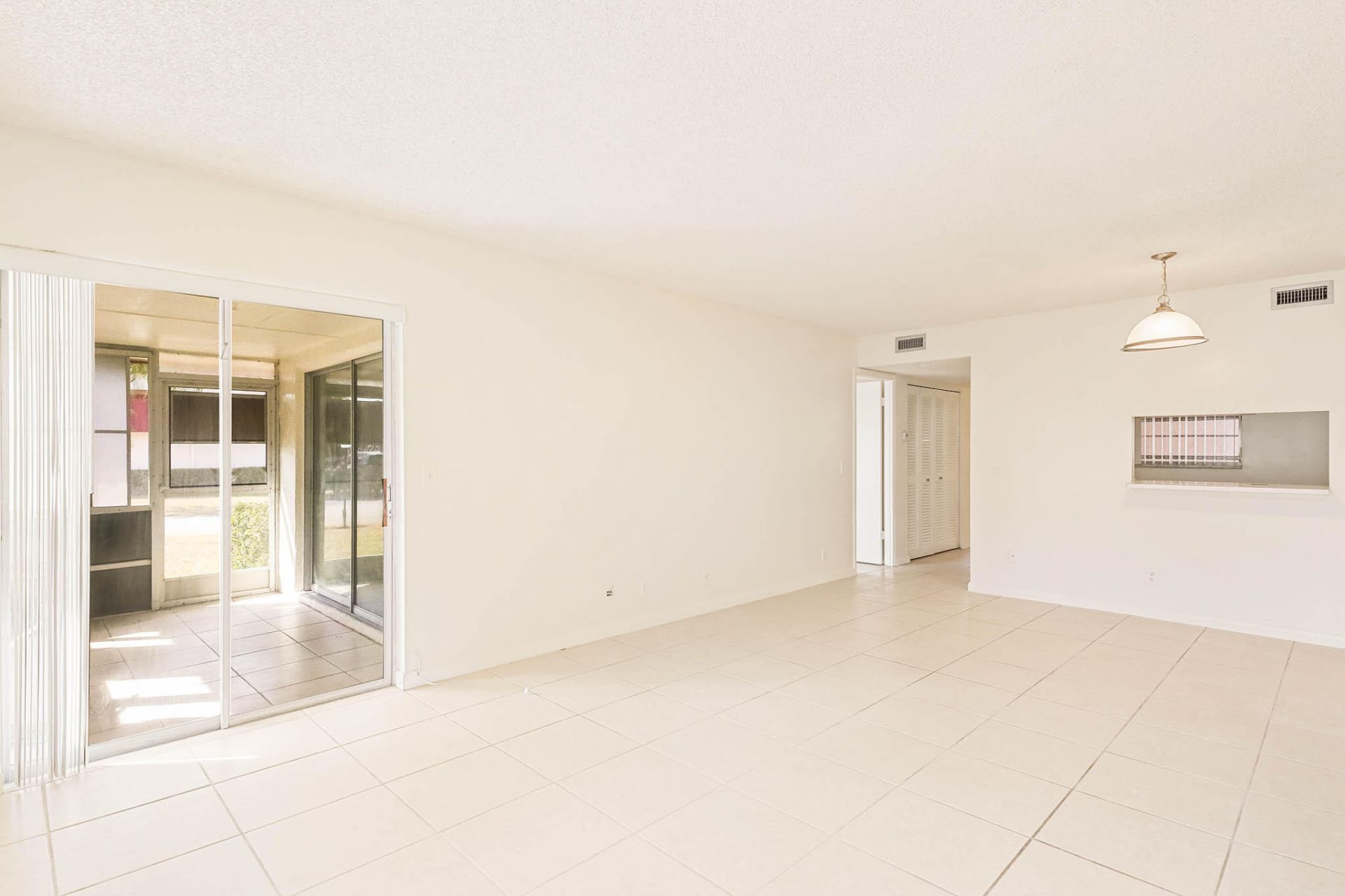 12013 Greenway Cir S, Unit 110, Royal Palm Beach, FL 33411 Photo