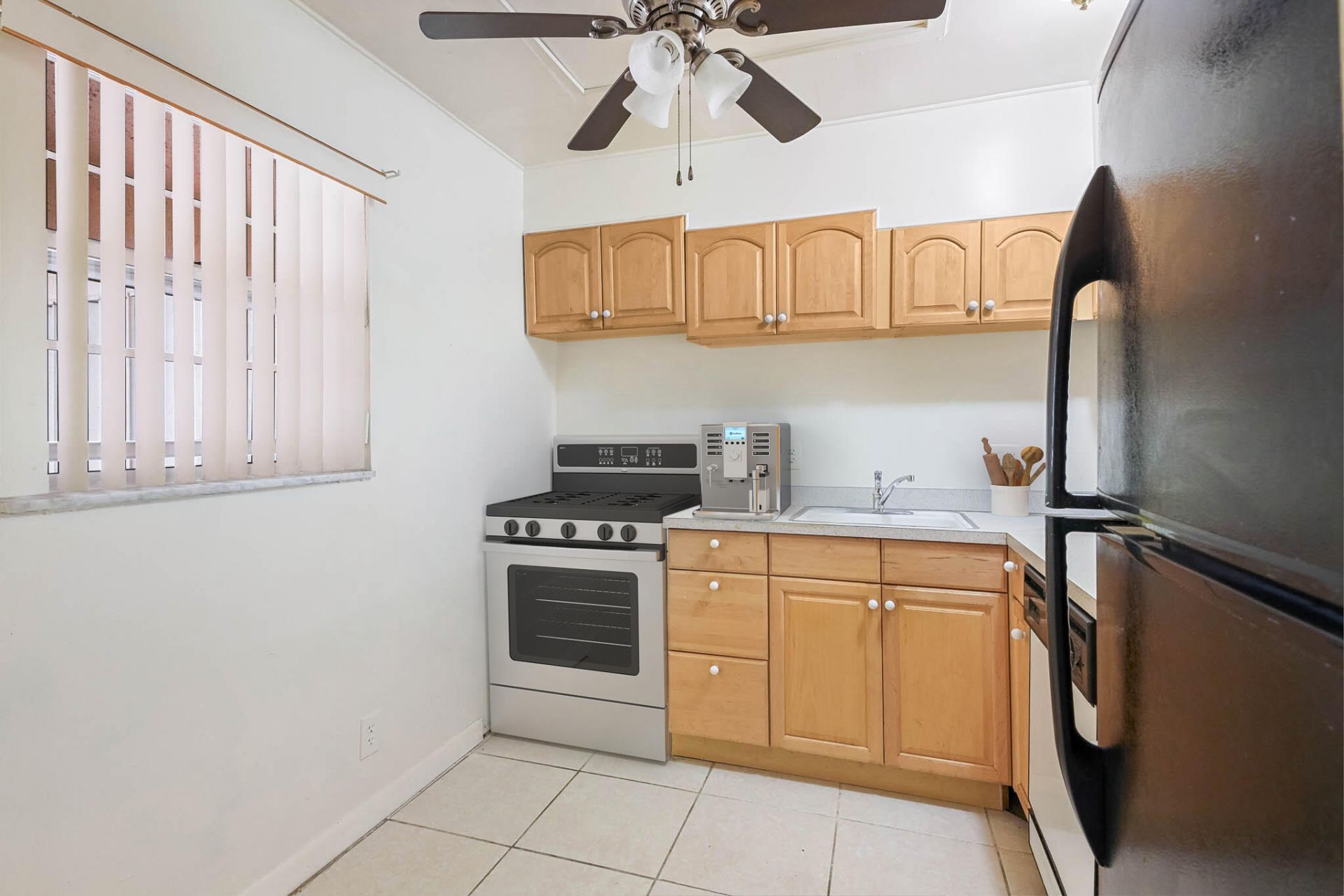 12013 Greenway Cir S, Unit 110, Royal Palm Beach, FL 33411 Photo