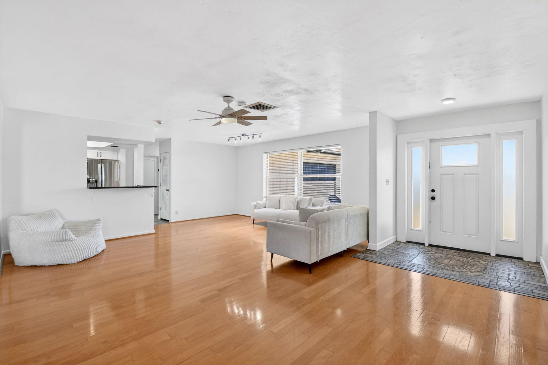 3651 Palm Drive, Riviera Beach, FL 33404 Photo