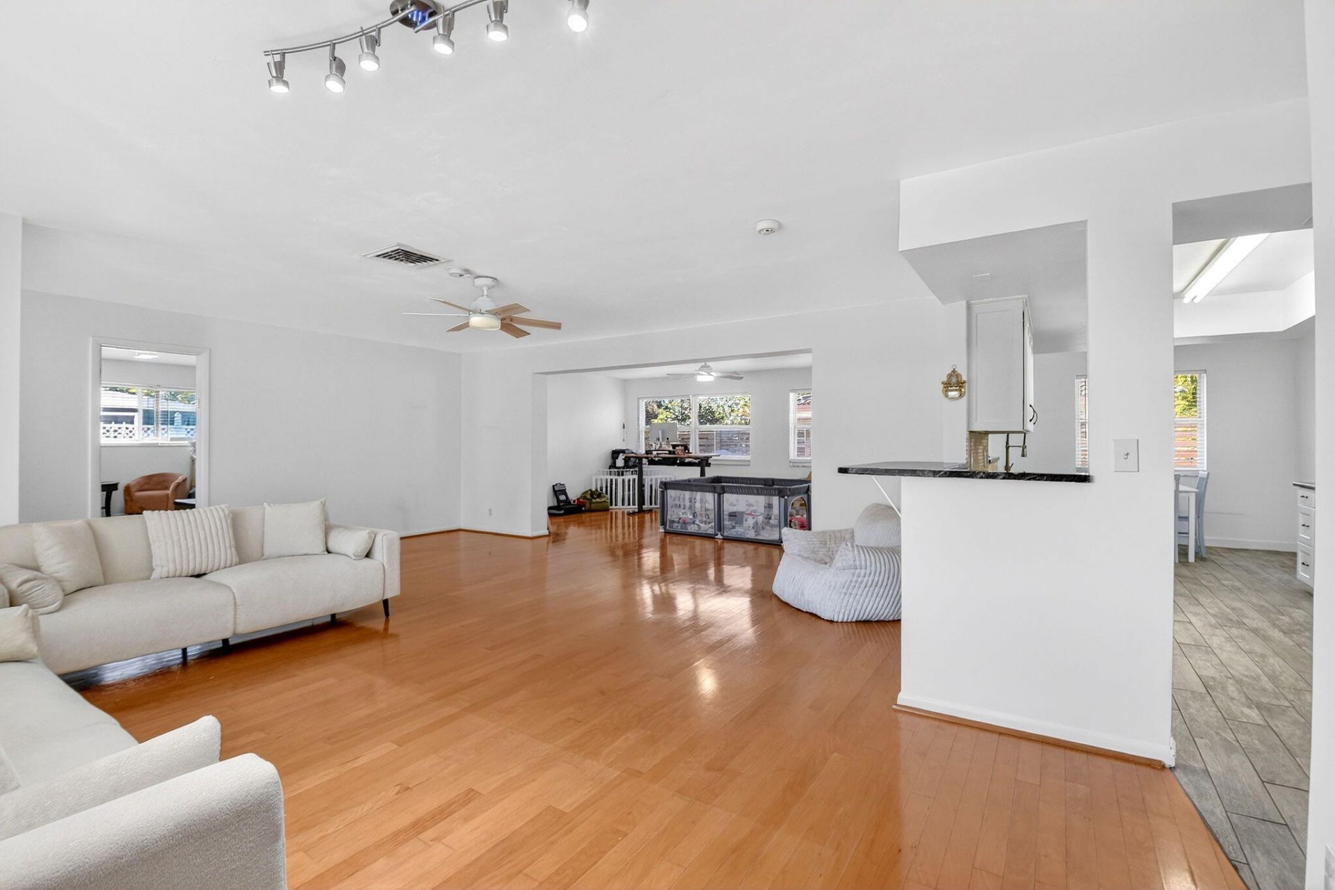 3651 Palm Drive, Riviera Beach, FL 33404 Photo