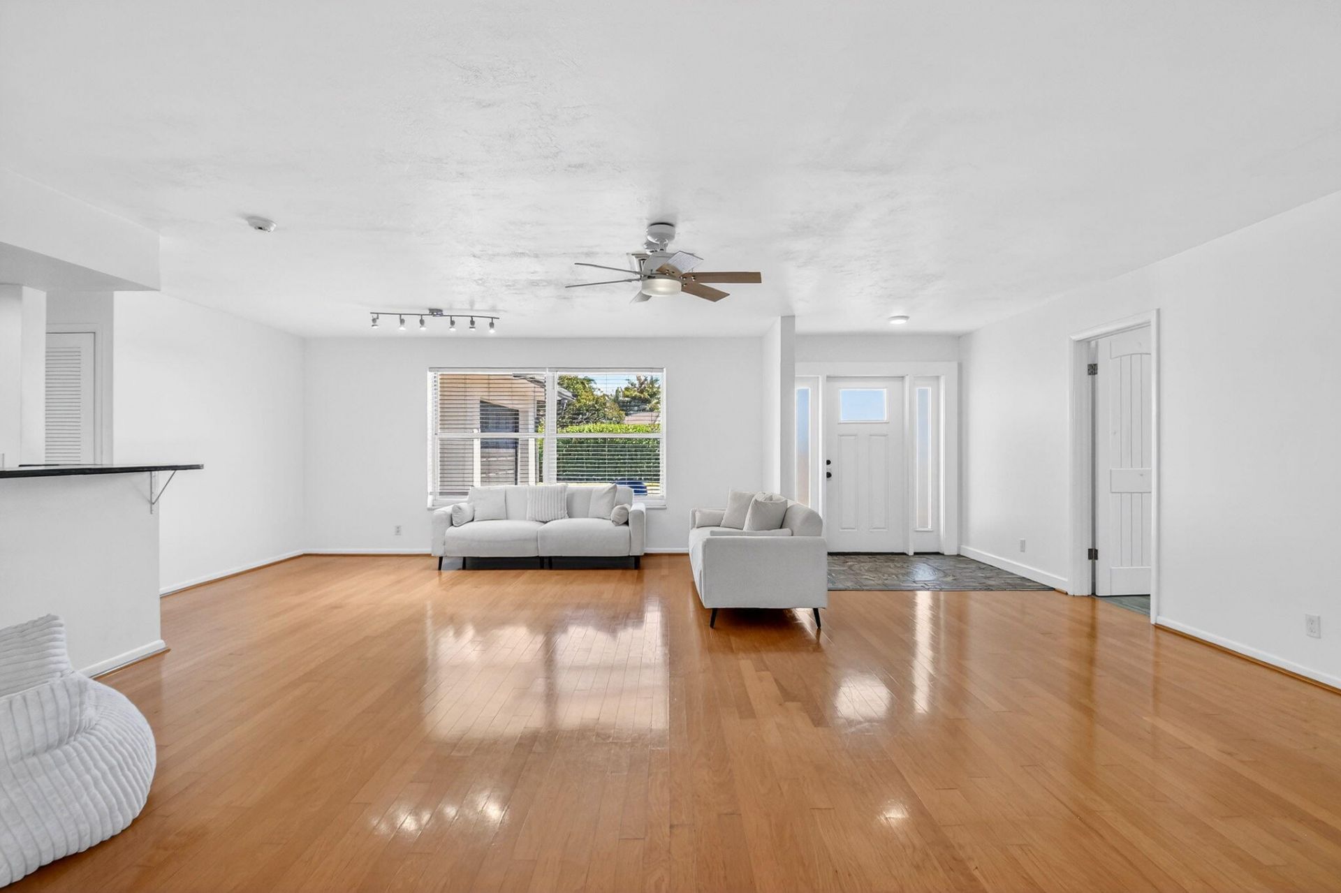 3651 Palm Drive, Riviera Beach, FL 33404 Photo