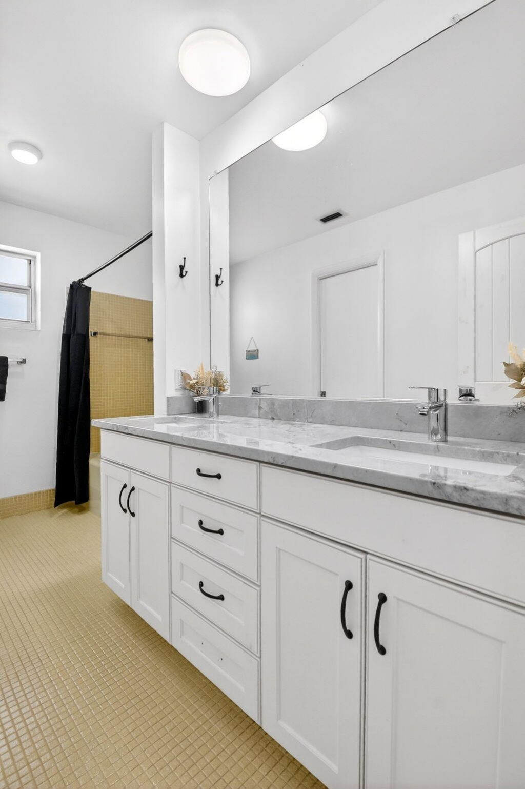 3651 Palm Drive, Riviera Beach, FL 33404 Photo