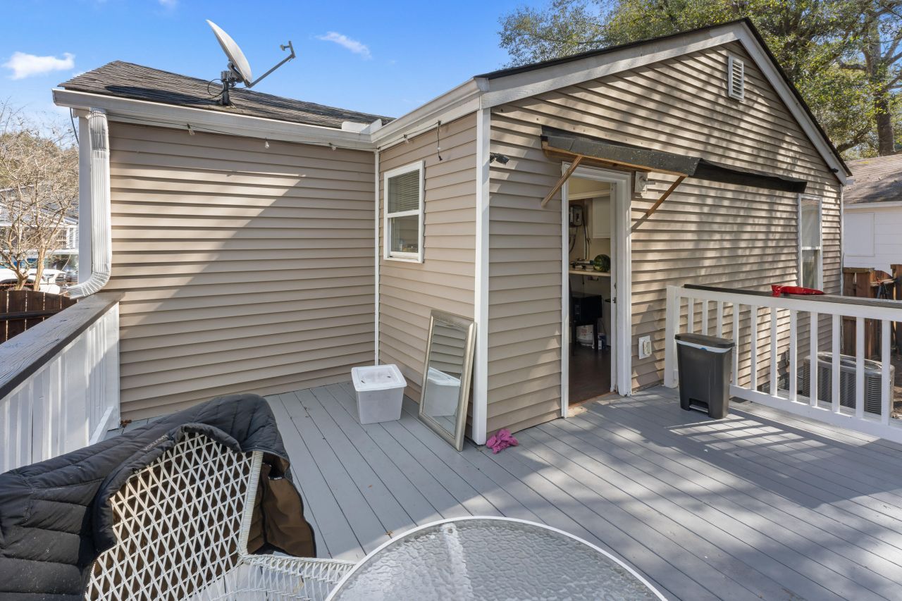 2754 E Surrey Drive Photo 8