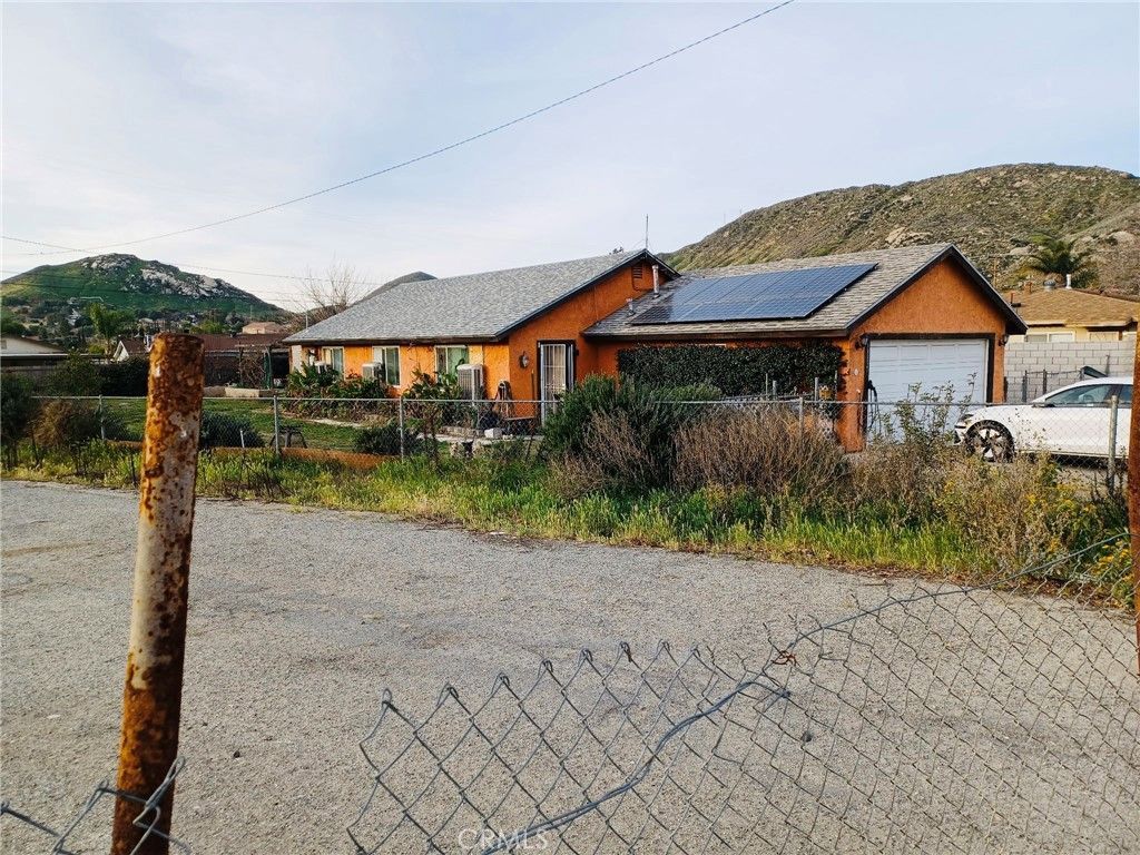 18837 6th, Bloomington, CA 92316 Main Photo