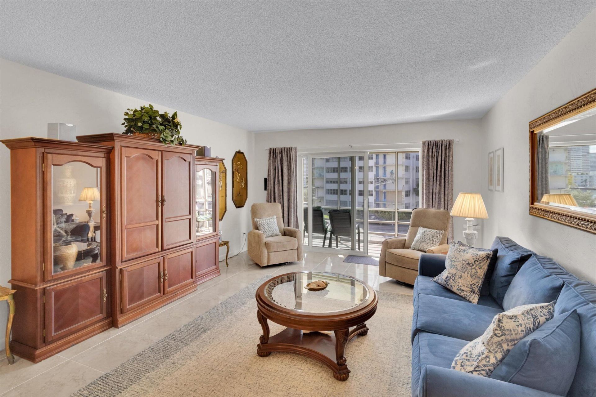 2600 Diana Drive, Unit 301, Hallandale Beach, FL 33009 Photo