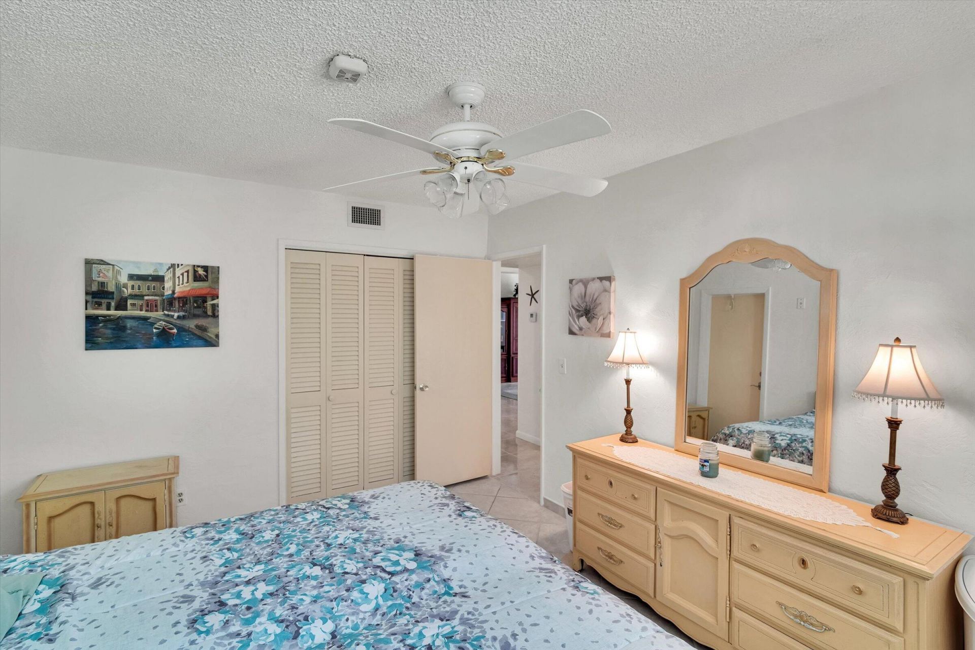 2600 Diana Drive, Unit 301, Hallandale Beach, FL 33009 Photo