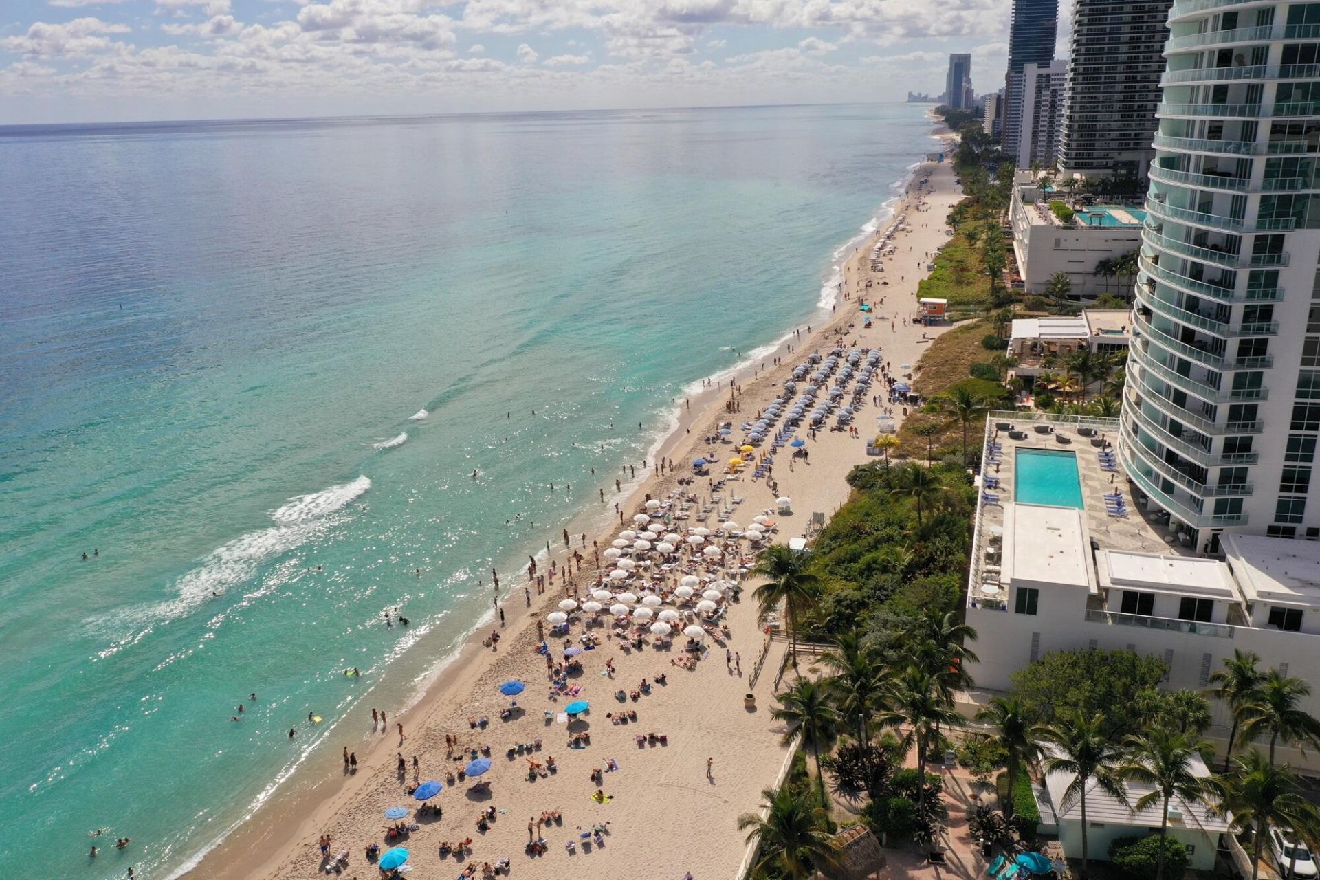 2600 Diana Drive, Unit 301, Hallandale Beach, FL 33009 Photo