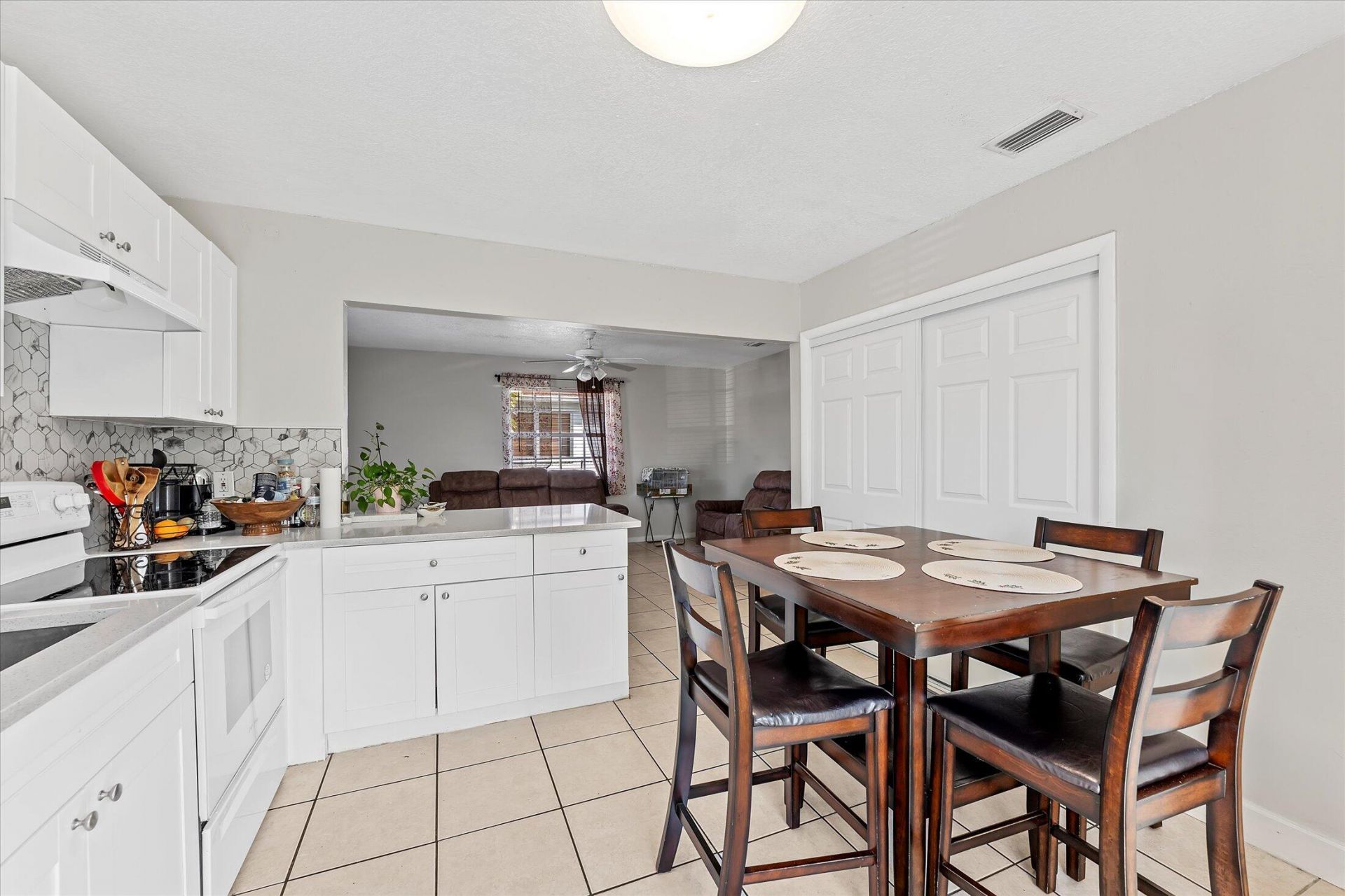 1012 Green Street, West Palm Beach, FL 33405 Photo