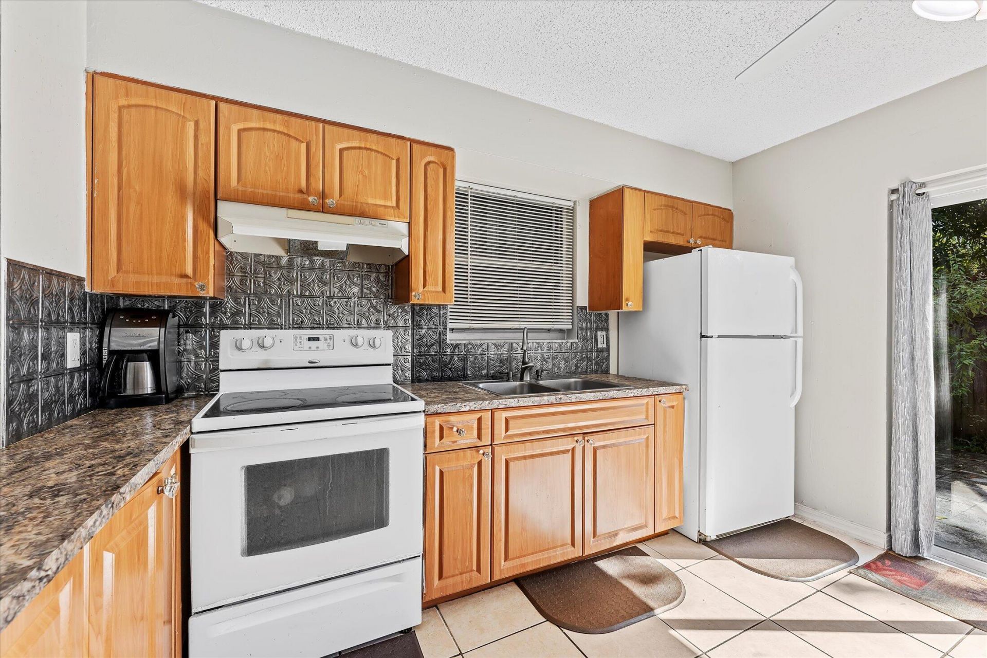 1012 Green Street, West Palm Beach, FL 33405 Photo