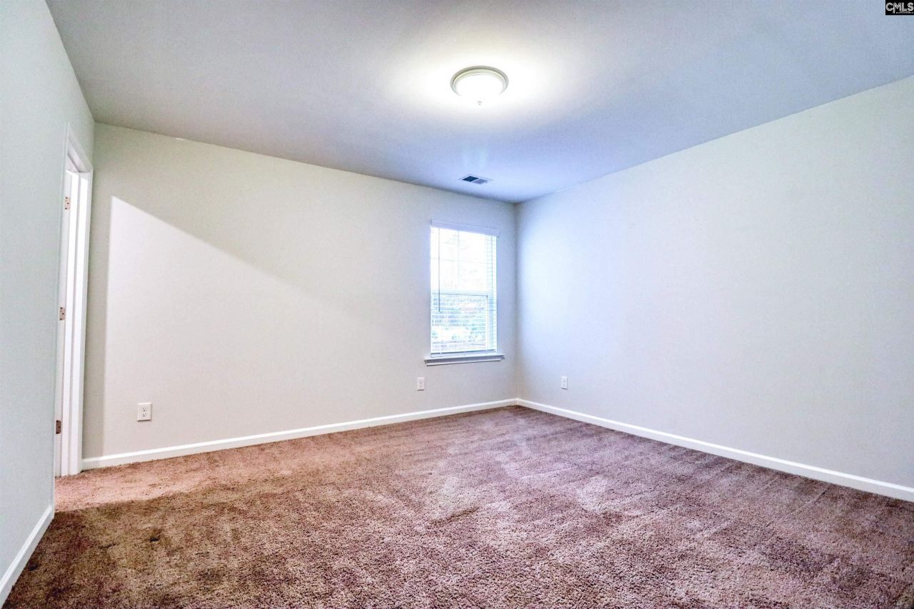 1355 Tamarind Lane  Photo 13