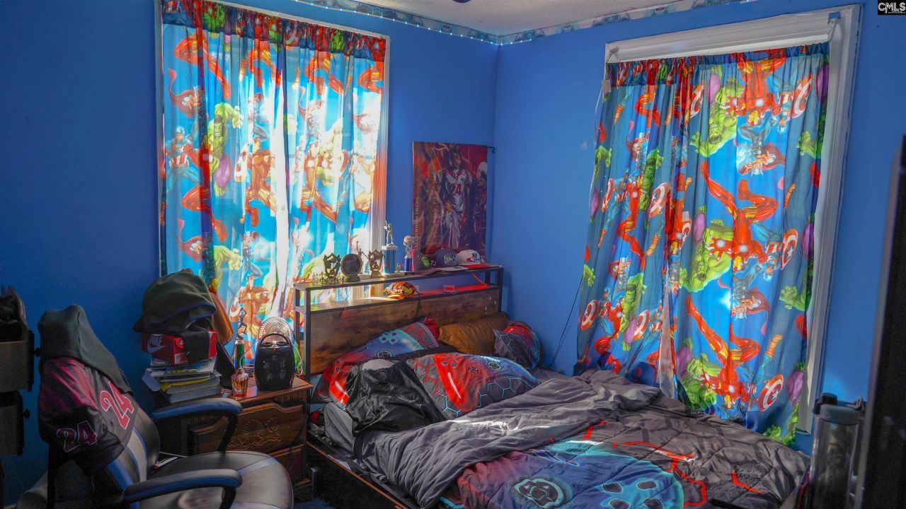 1005 Denny Road Photo 7