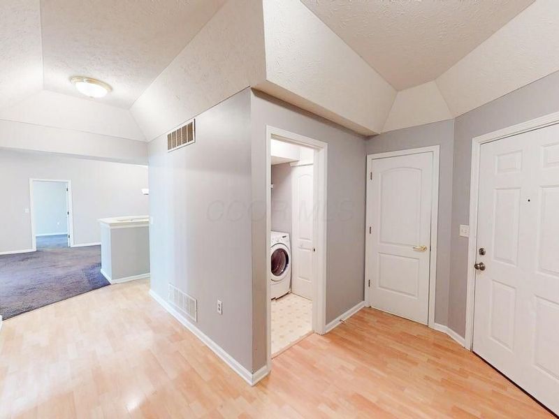 1997 Berrancher Drive, Columbus, OH 43228 Photo 9