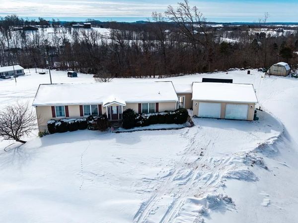 7323 St Rt 160, Bidwell, OH 45614