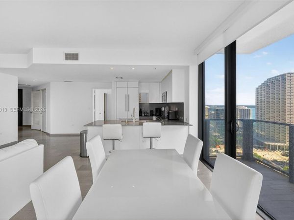 68 SE 6th St, Unit 1702, Miami, FL 33131