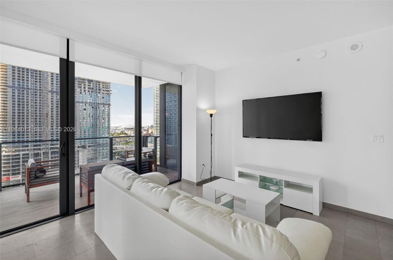 68 SE 6th St , Unit 1702, Miami, FL 33131 Photo