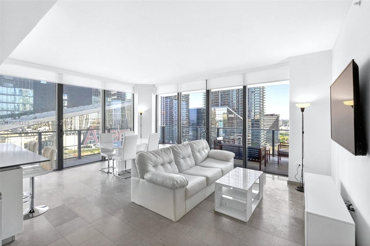 68 SE 6th St , Unit 1702, Miami, FL 33131 Photo