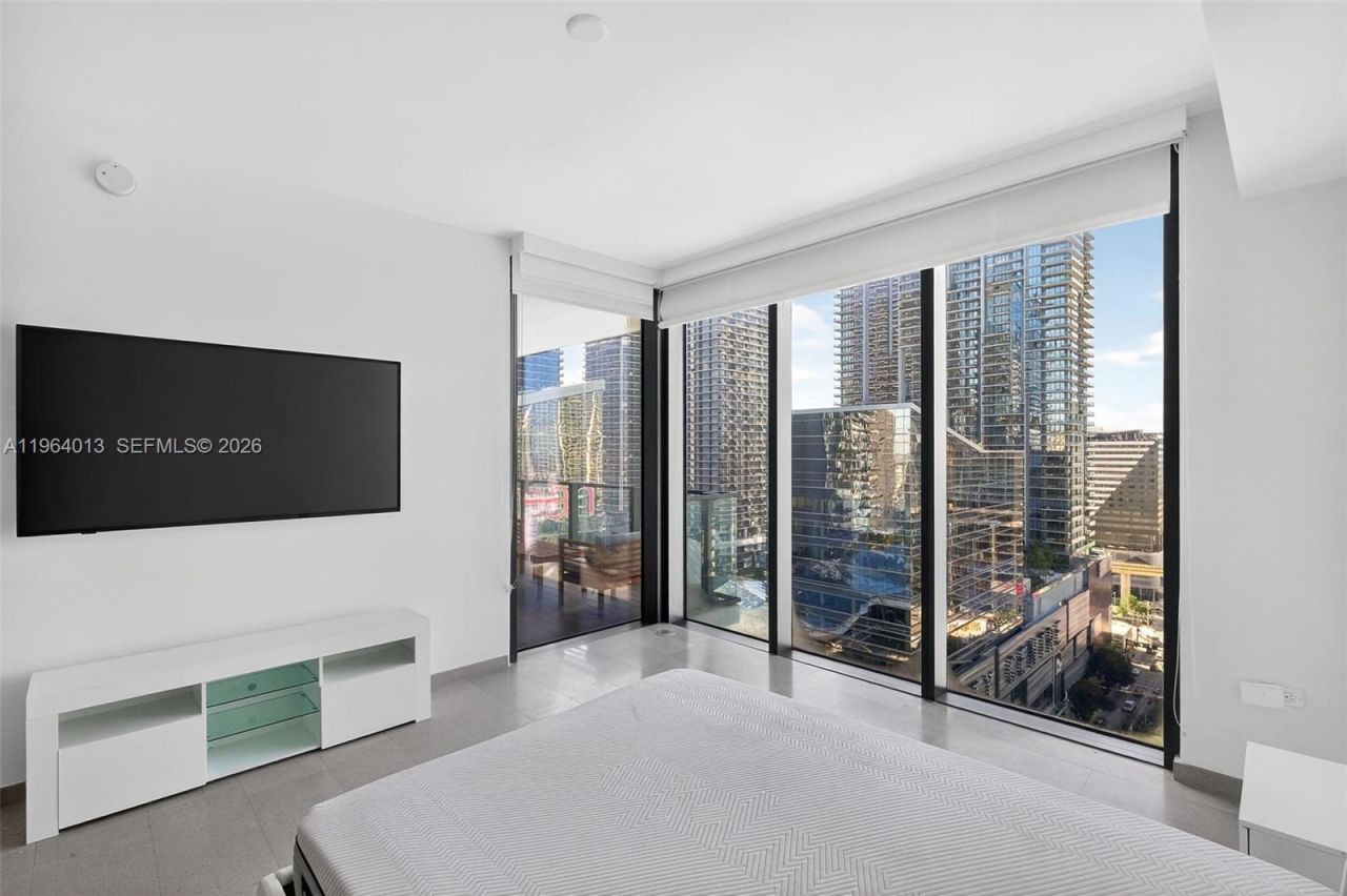 68 SE 6th St , Unit 1702, Miami, FL 33131 Photo