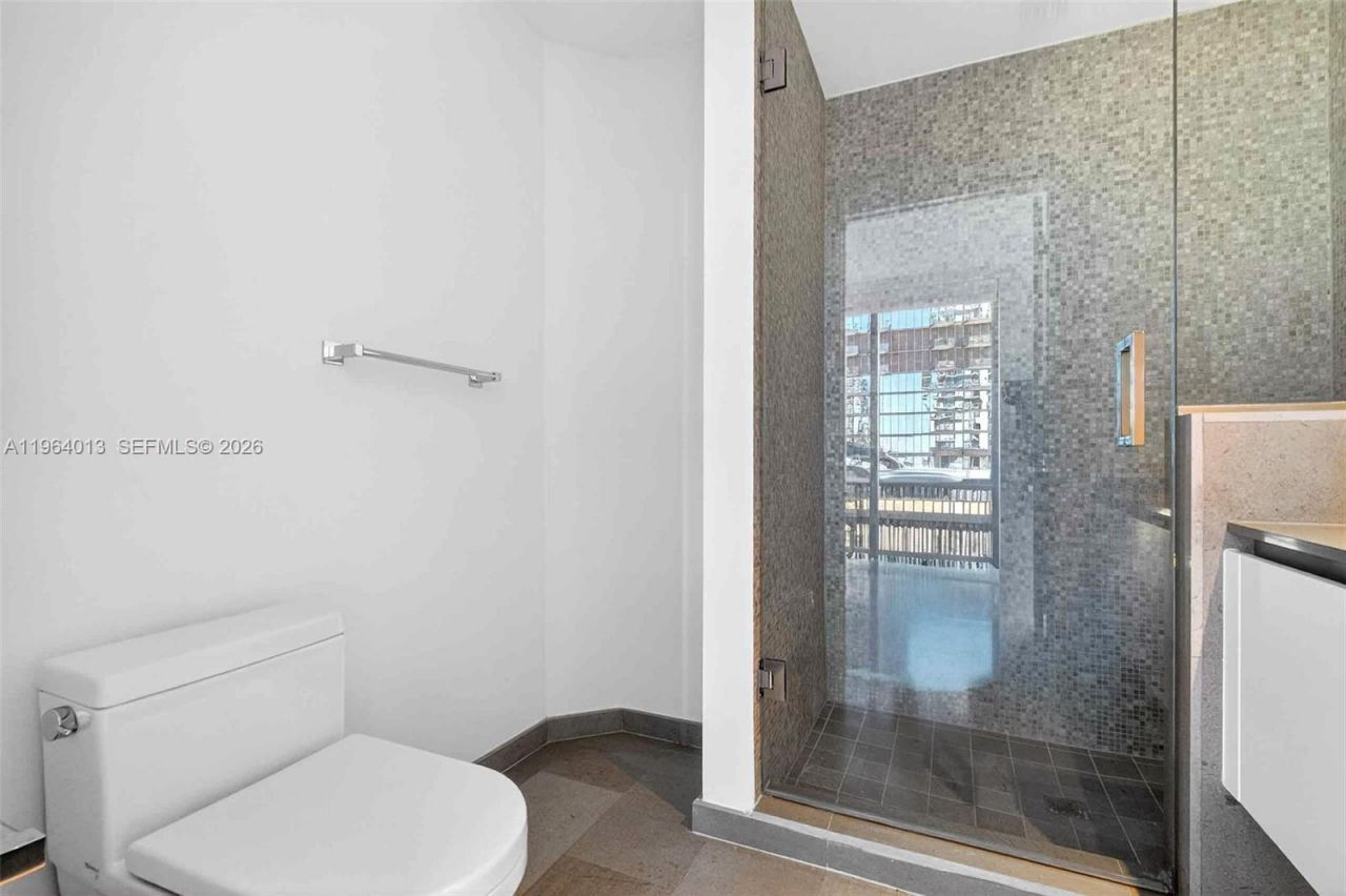 68 SE 6th St , Unit 1702, Miami, FL 33131 Photo