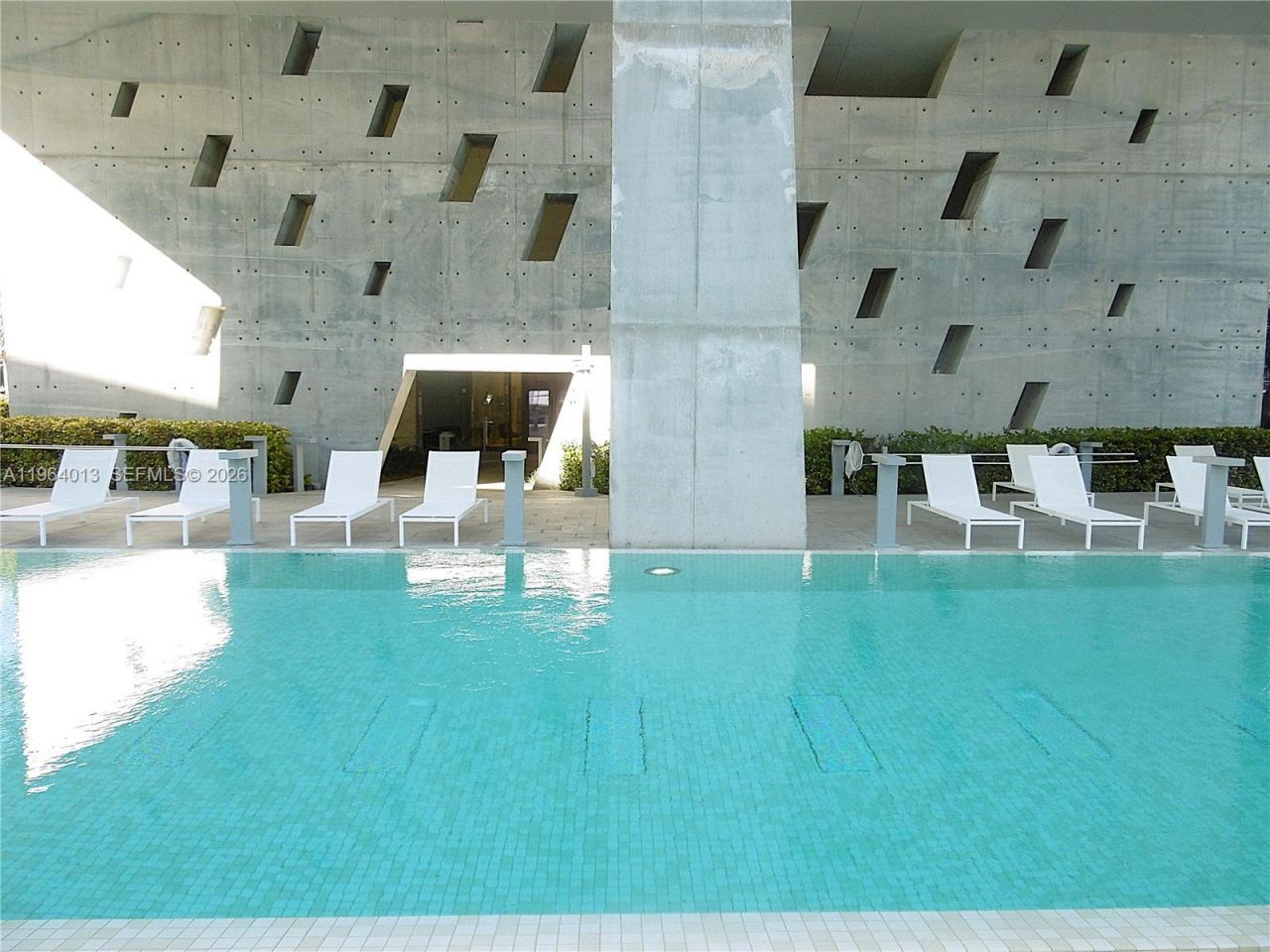 68 SE 6th St , Unit 1702, Miami, FL 33131 Photo