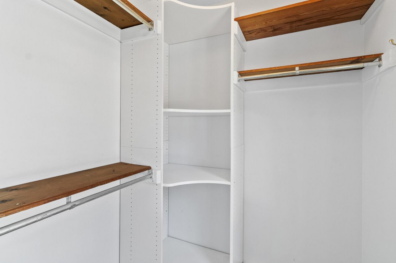 1405 Pine Island Photo 21