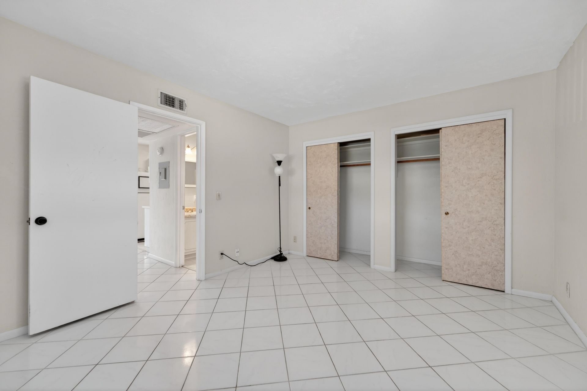 401 N J Street, Unit Apt 12, Lake Worth Beach, FL 33460 Photo
