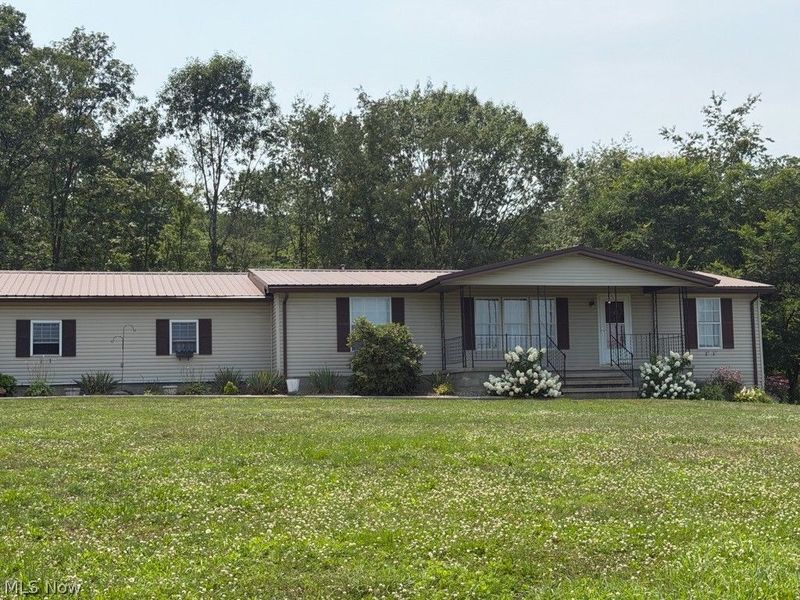 1105 Pacific Road NE, Carrollton, OH 44615 Photo 1