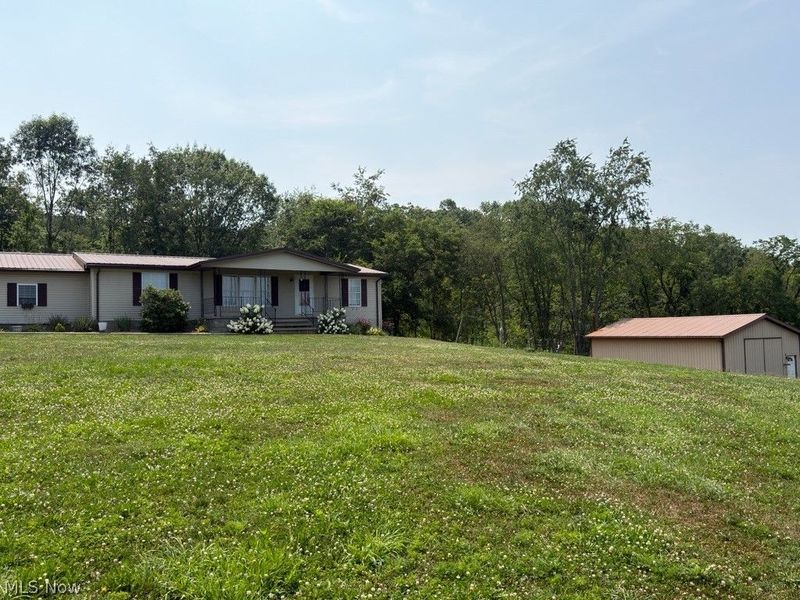 1105 Pacific Road NE, Carrollton, OH 44615 Photo 4