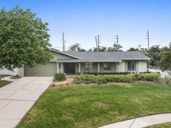 8626 EDGE O WOODS COURT, ORLANDO, FL 32819