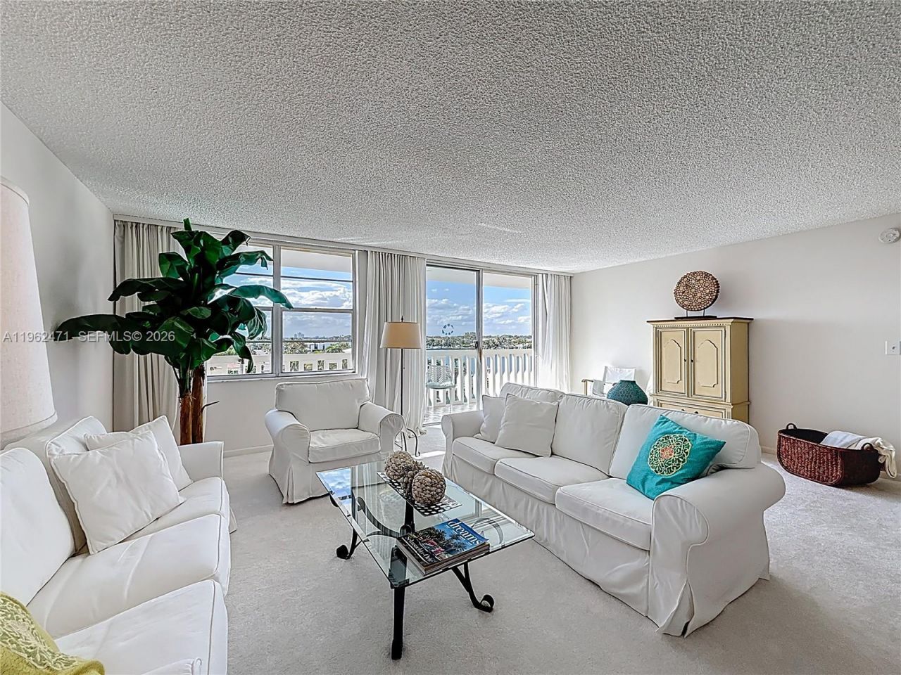 8530 Byron Ave, Unit 505, Miami Beach, FL 33141 Photo
