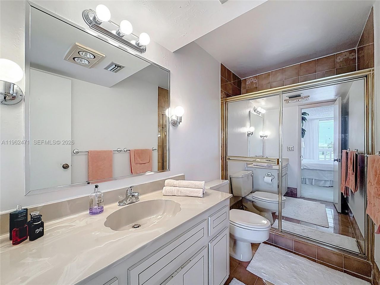 8530 Byron Ave, Unit 505, Miami Beach, FL 33141 Photo