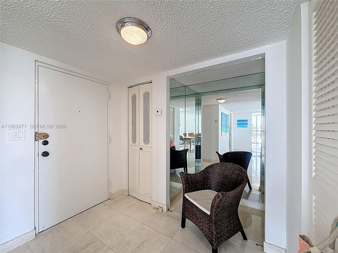 8530 Byron Ave, Unit 505, Miami Beach, FL 33141 Photo