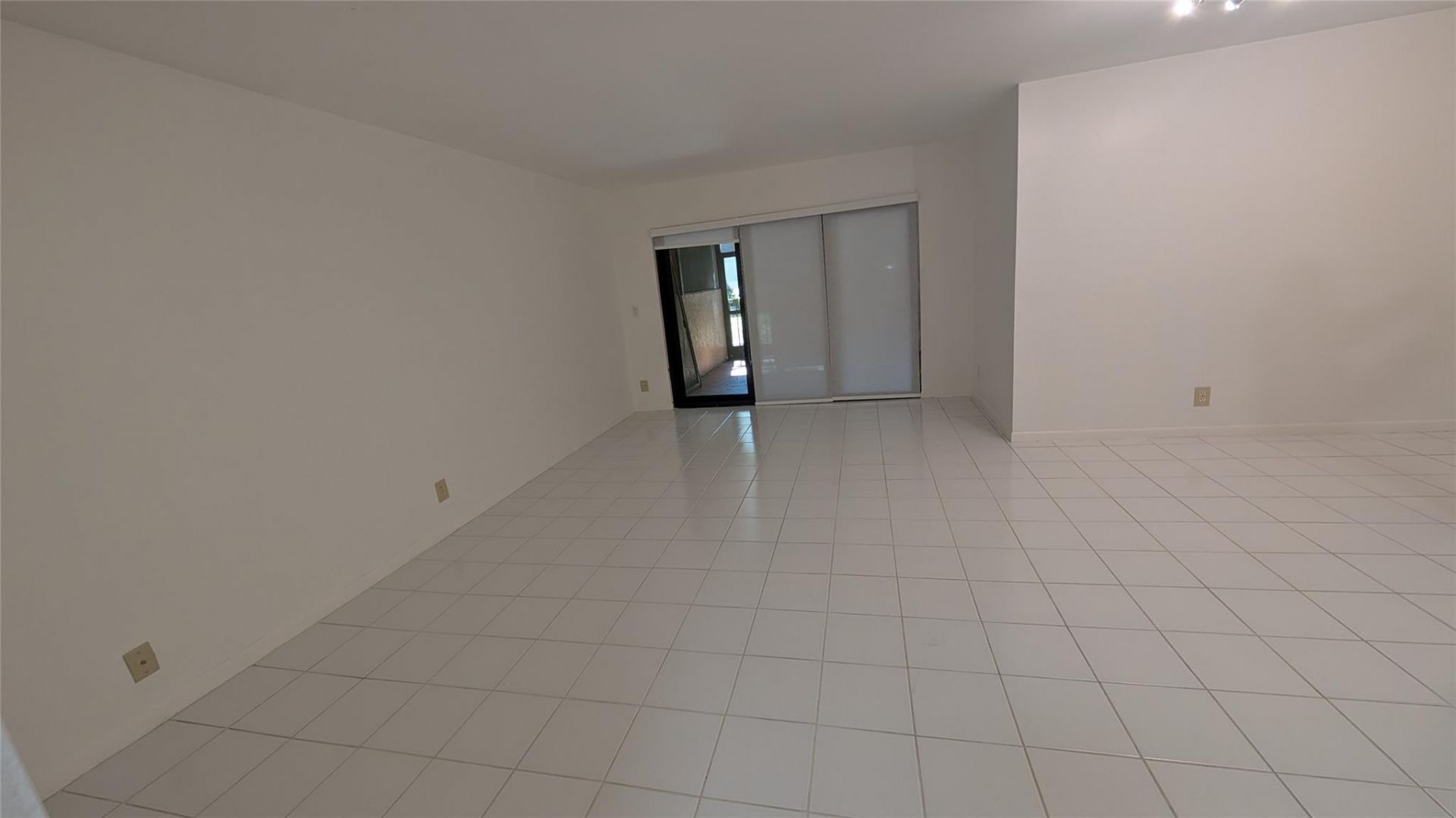 2372 NW 39th Avenue, Coconut Creek, FL 33066 Photo