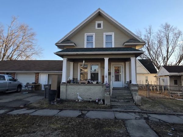 110 W JACKSON Street, Abingdon, IL 61410