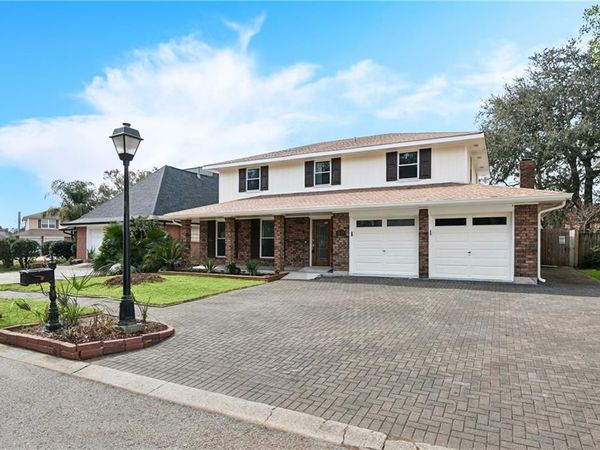 4129 MONTRACHET . Drive, Kenner, LA 70065