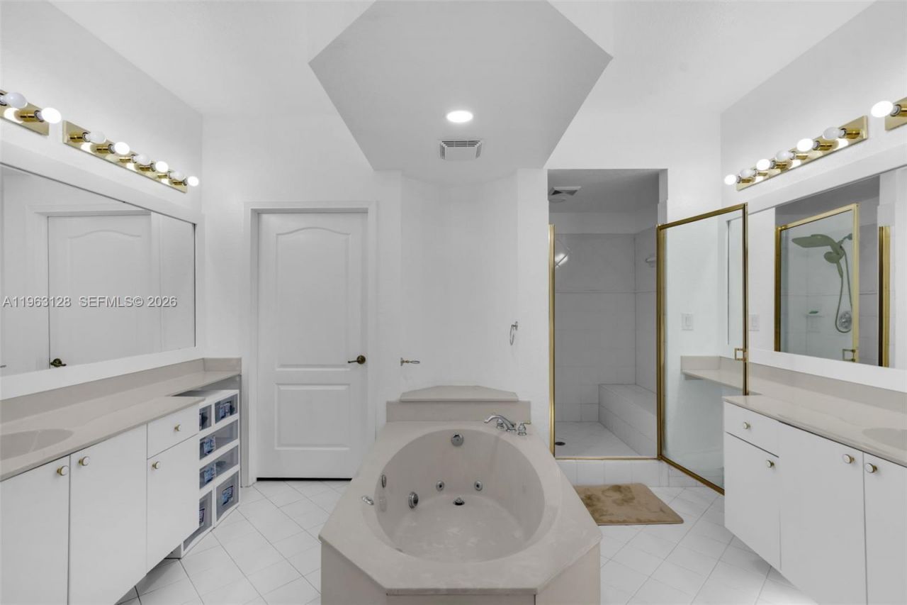 10720 NW 66th St, Unit 112, Doral, FL 33178 Photo