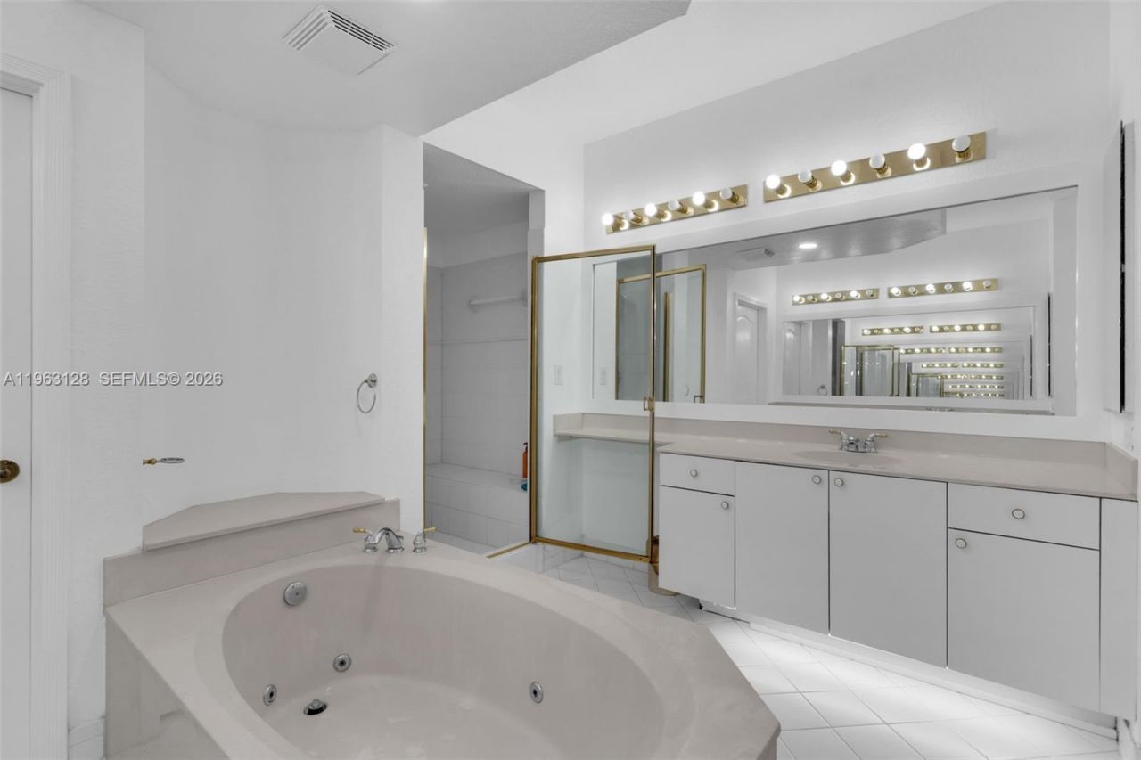 10720 NW 66th St, Unit 112, Doral, FL 33178 Photo