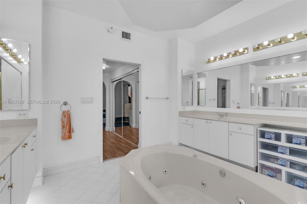 10720 NW 66th St, Unit 112, Doral, FL 33178 Photo