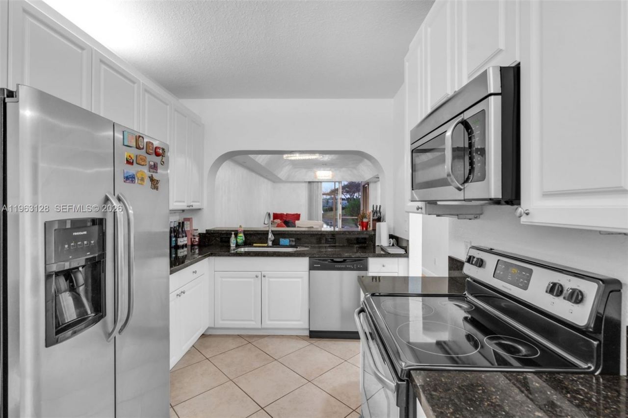 10720 NW 66th St, Unit 112, Doral, FL 33178 Photo