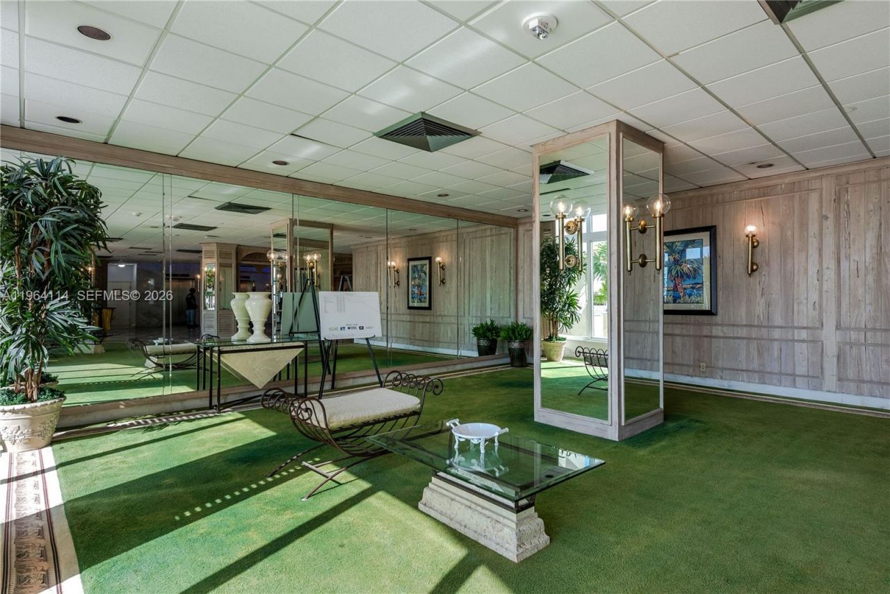 3180 S Ocean Dr , Unit 310, Hallandale Beach, FL 33009 Photo