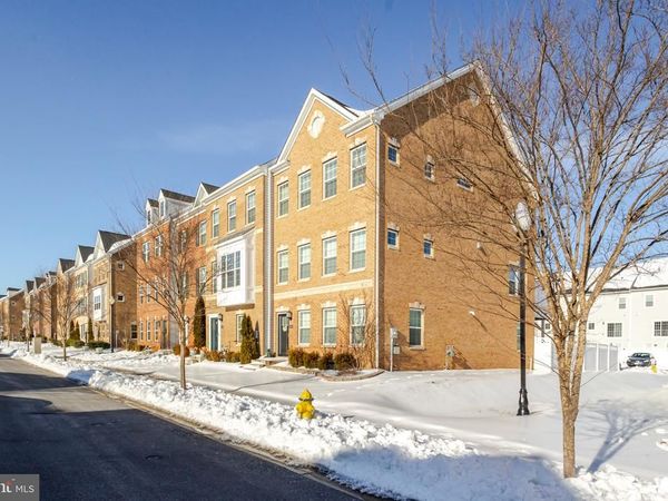 11391 TOLKIEN AVENUE, WHITE PLAINS, MD 20695